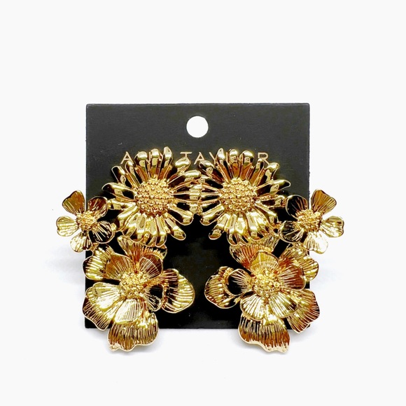 Ann Taylor Jewelry - Ann Taylor Goldtone Floral Cluster Daisy Pansies Statement Earrings
